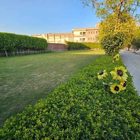 Govind Resort Mathura Exterior foto
